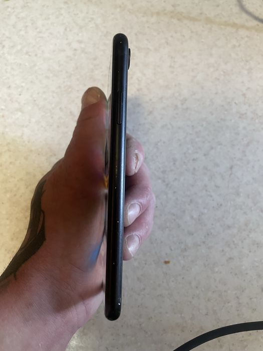 iphone xr 64 gb в рабочому стані