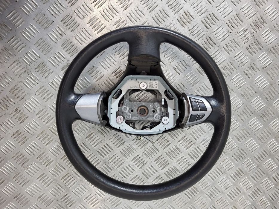 Suzuki Grand Vitara II Kierownica