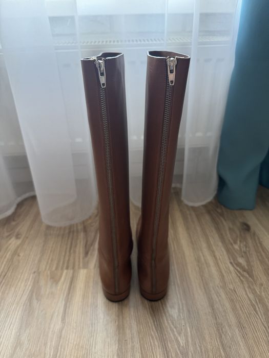 Шикарні чоботи celine з натуральної шкіри, стан 10/10