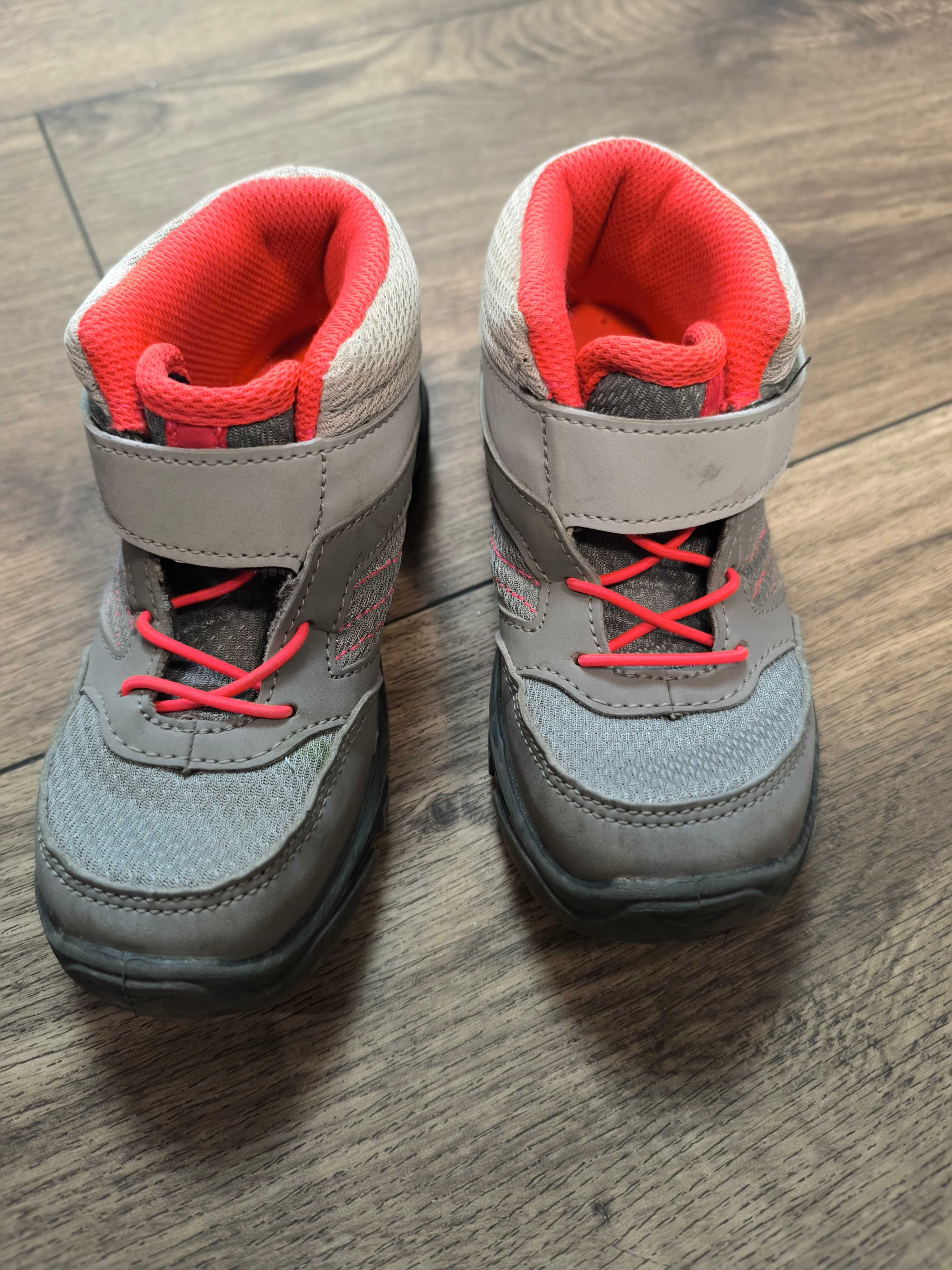 Buty QUECHUA rozmiar 18,5cm