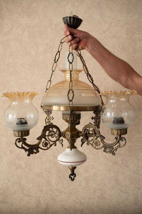 Вінтажна югославська люстра