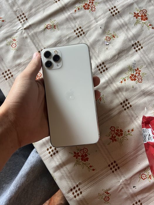 iphone 11 pro max branco e dourado