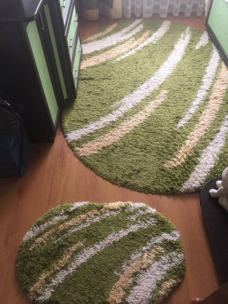Продам килим для дому  в гарному стані