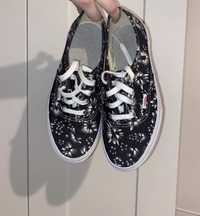 Buty Vans w kwiaty