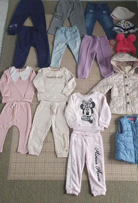 Komplety dla dziewczynki, spodenki, kurtka, bezrękawnik 80-92