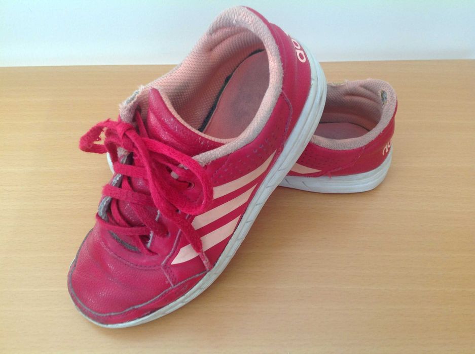 Sapatilhas Adidas de menina - nº 32 - (portes incluídos)