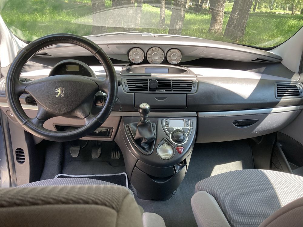 Peugeot 807 2006