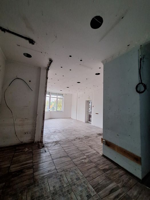 Оренда з грудня ~ приміщення 39 м² ~ Ахматова 32/18