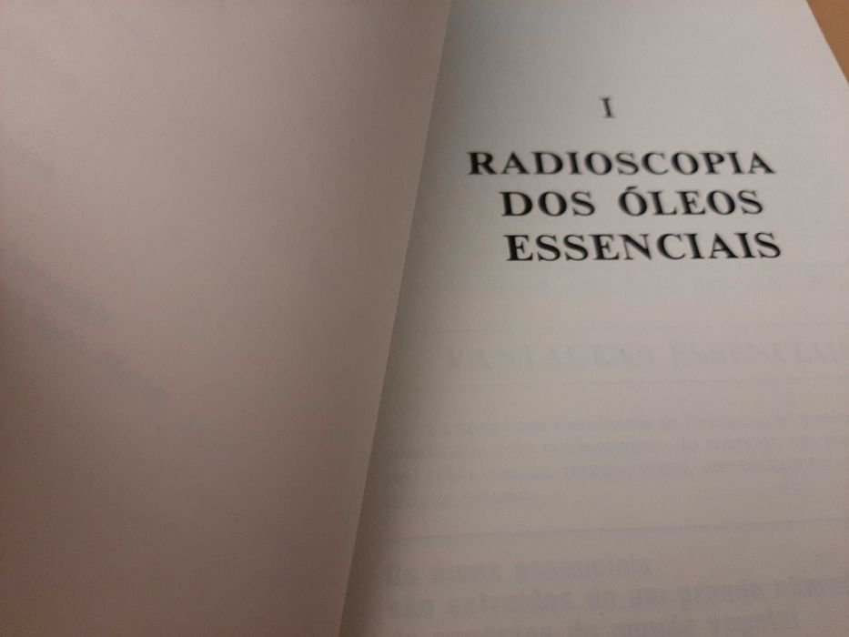 A Saúde Pelos Óleos Essenciais // André Rouvière
