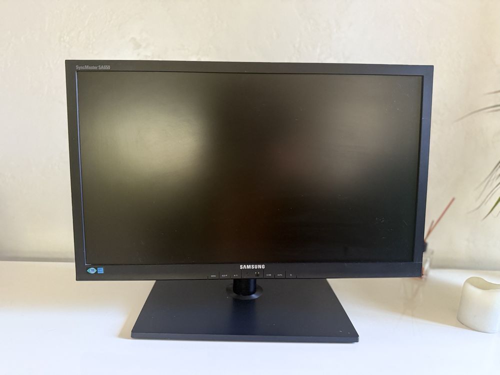 Монитор Samsung SyncMaster SA650