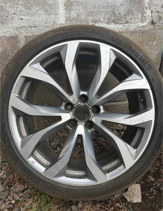 Диски audi r20 в ідеальному стані