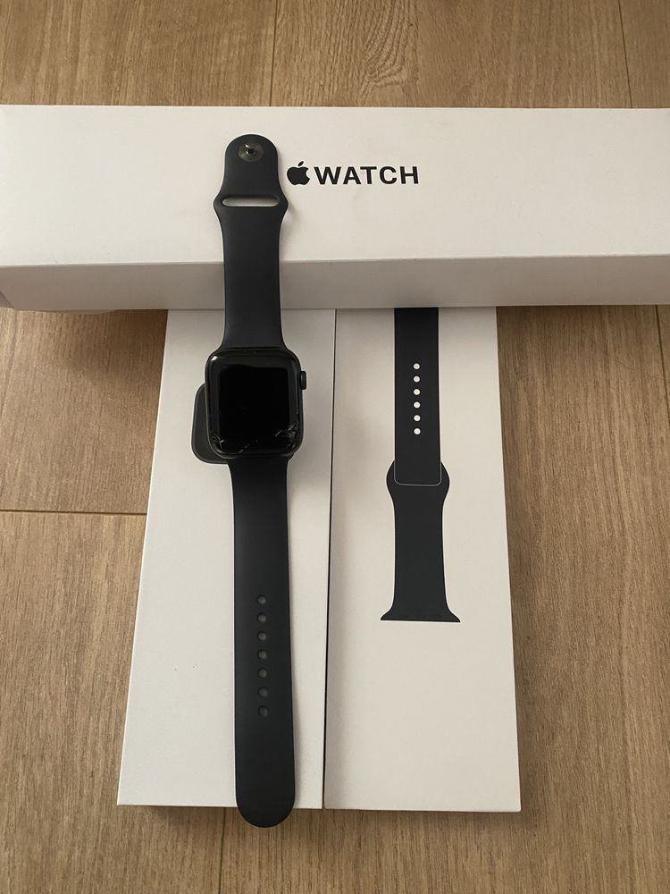 Apple Watch SE 44