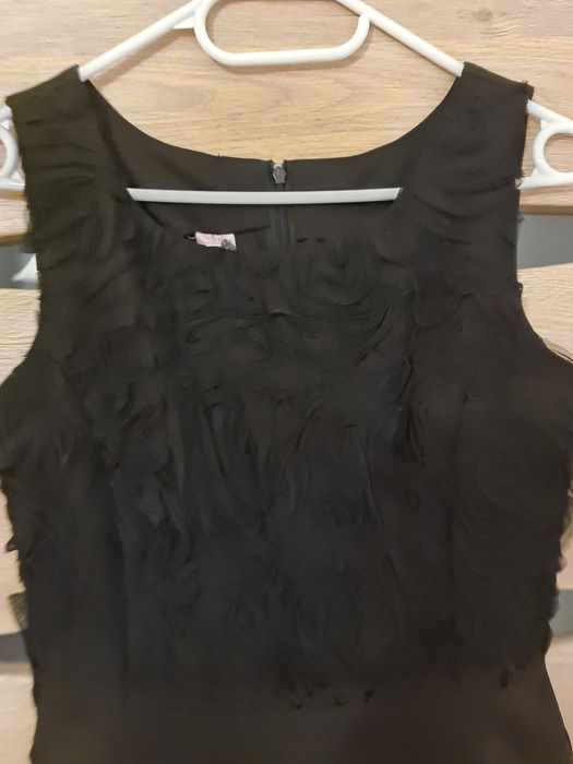 Sukienka czarna 38 góra tiul 3d różyczki