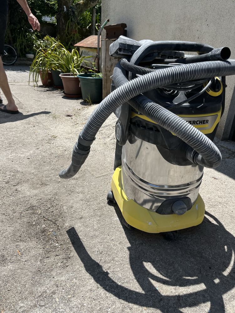 Vendo aspirador marca karcher