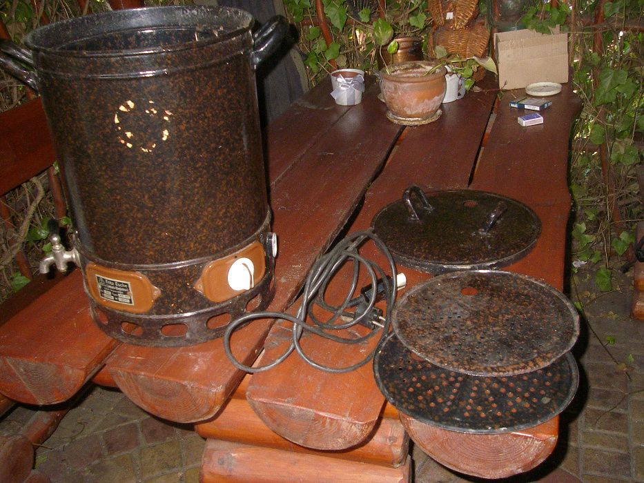 Sokownik DDR w dobrym stanie-polecam