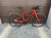 Rower Gravel Giant Revolt 1 Grenadine rozmiar M
