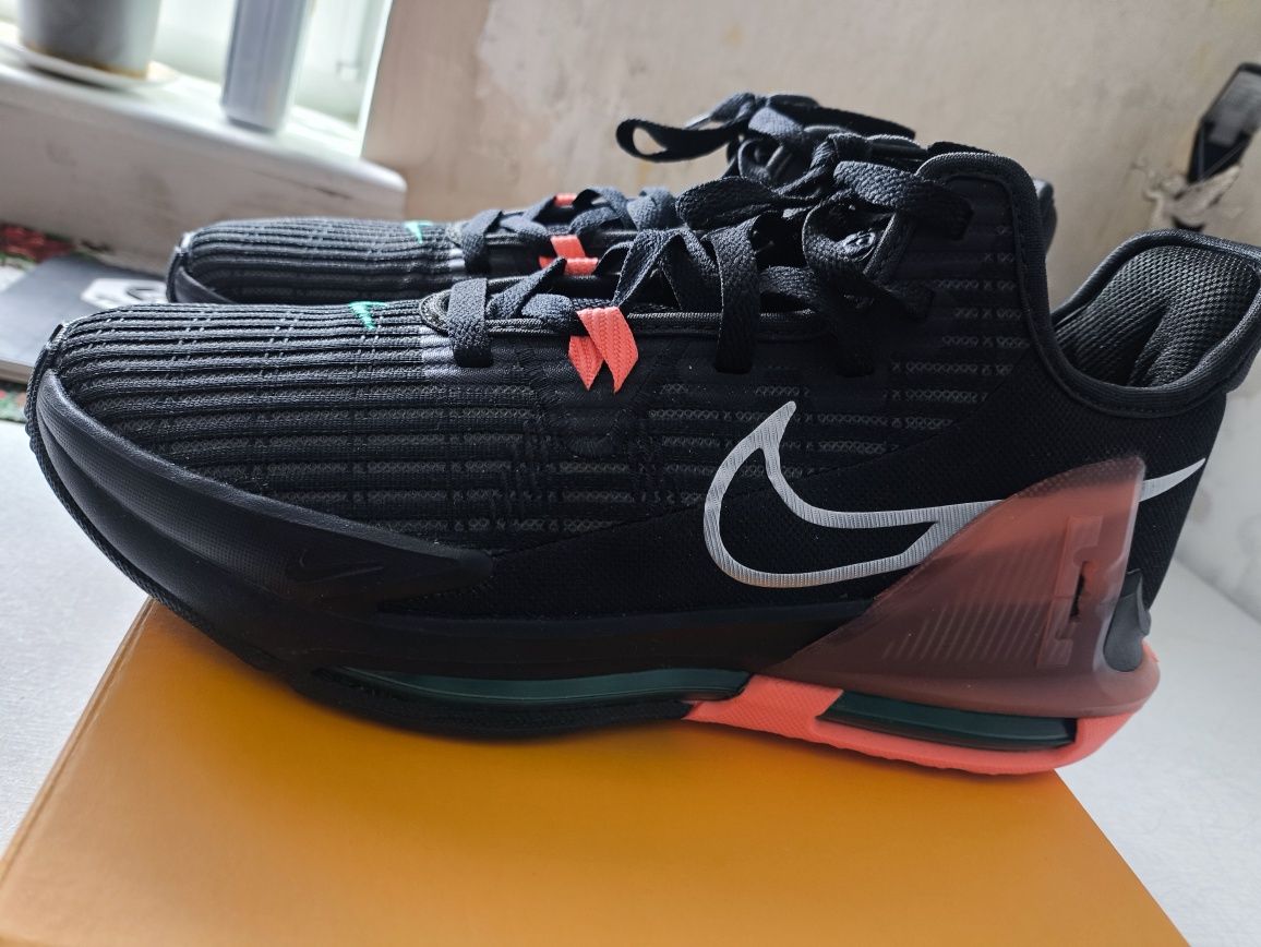 Баскетбольні кросівки Nike Lebron Witness VI Оригінал (Нові)