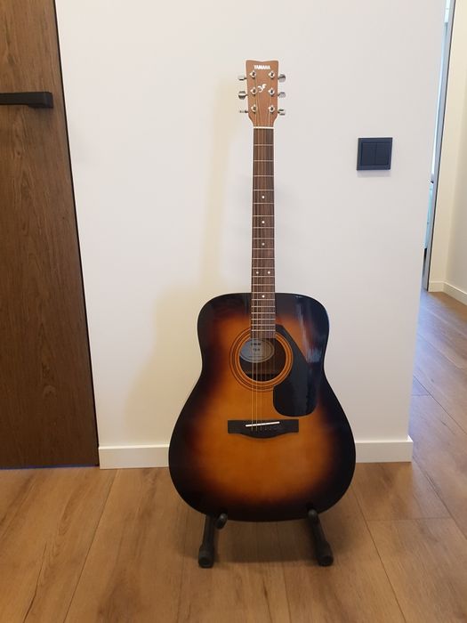 Гитара YAMAHA F310 + підставка