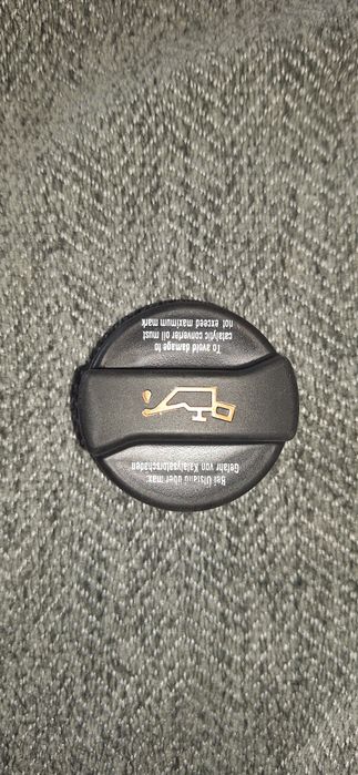 Кришка для маслозаливної горловини Shkoda Fabia 2001