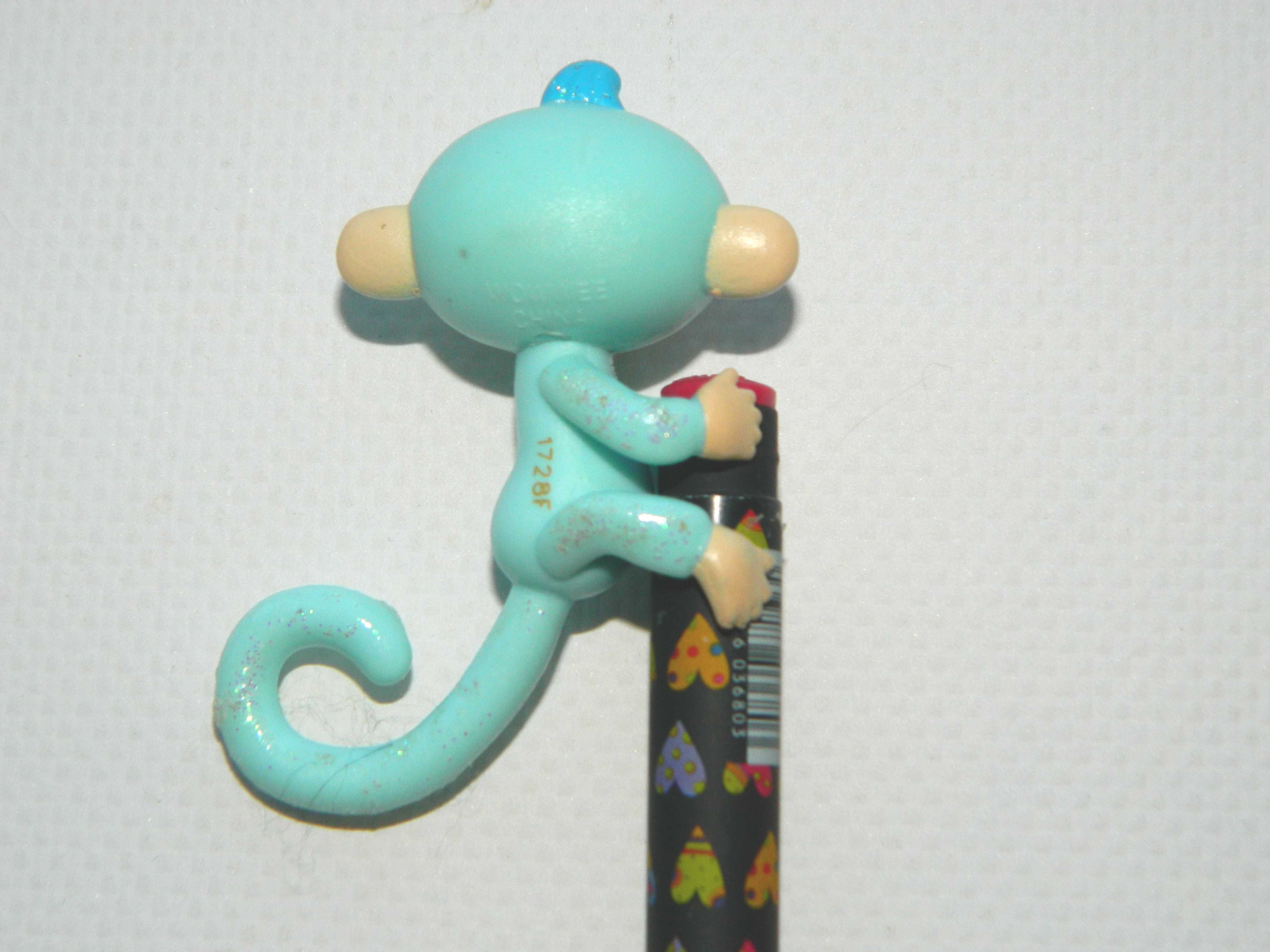 Мини обезьянка WowWee Fingerlings Minis