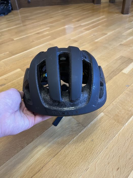 Велосипедний шолом Oakley