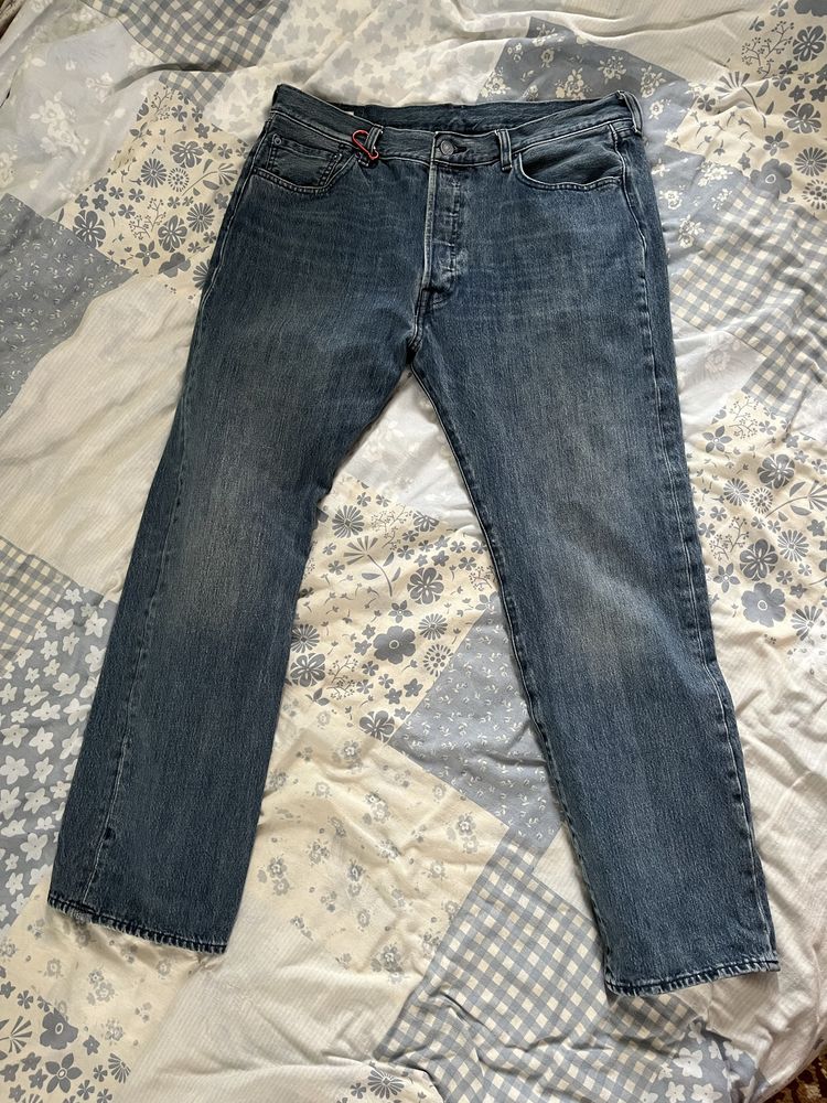 Джинсы Levis 501