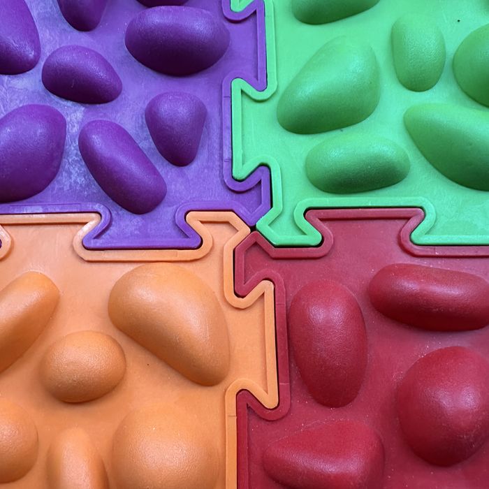 Масажний килимок камінчики