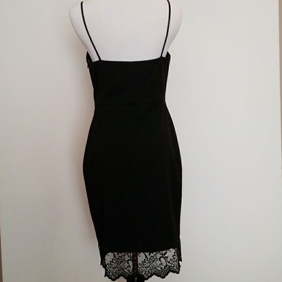 Vestido preto renda zara