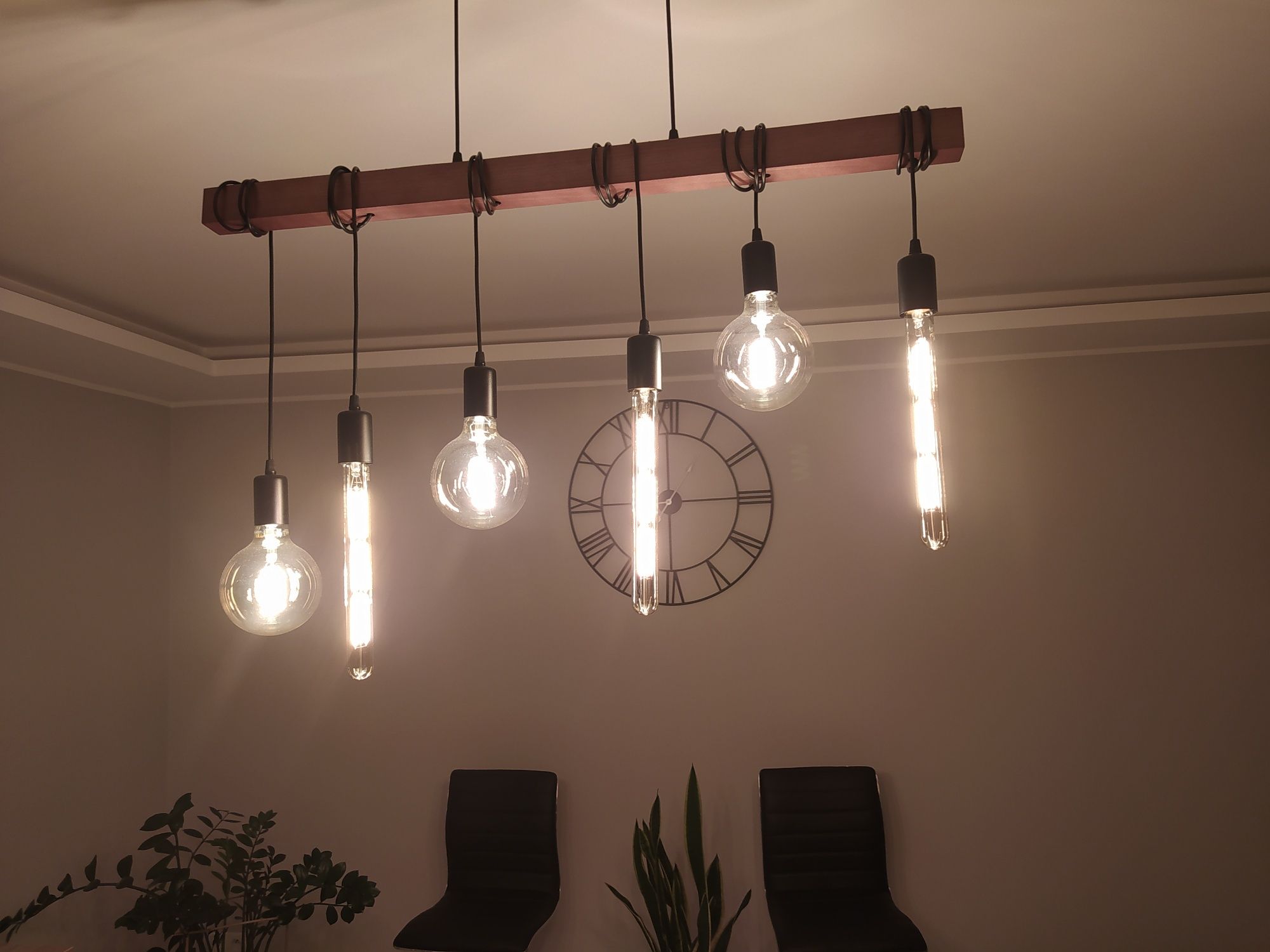 lampa industrialna sufitowa