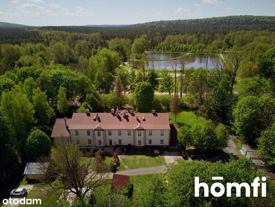 Inwestycyjny apartament w centrum Roztocza