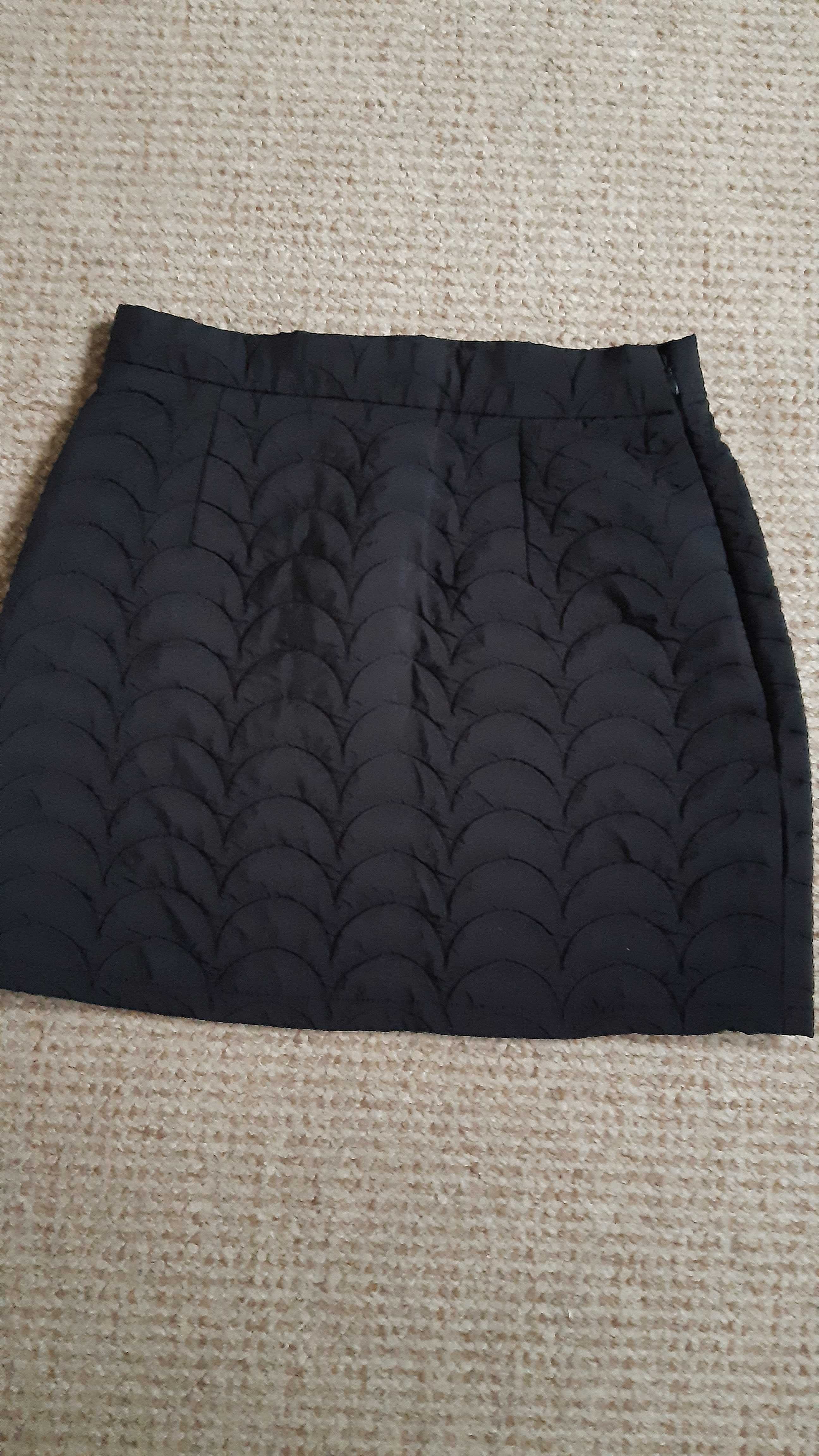 Nowa Reserved modna spódnica mini spódniczka damska 36 pikowana