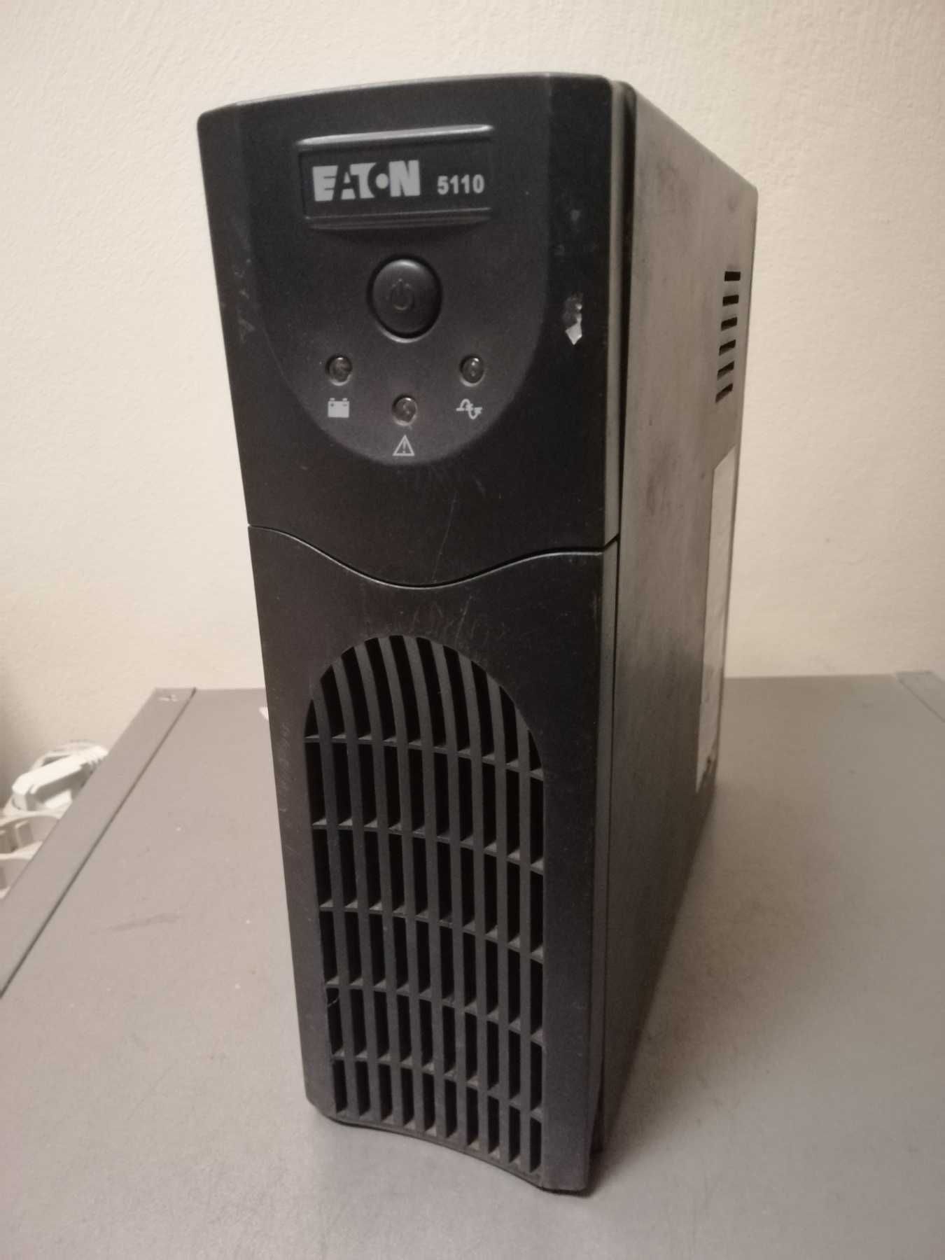 Блок безперебійного живлення УПС Eaton PW5110 700i