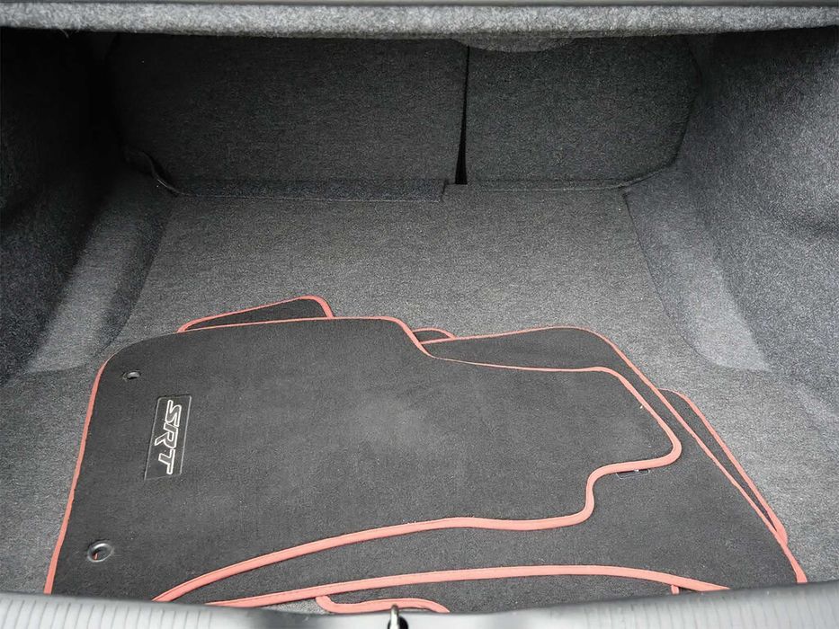 Dodge Charger SRT HELLCAT      2023