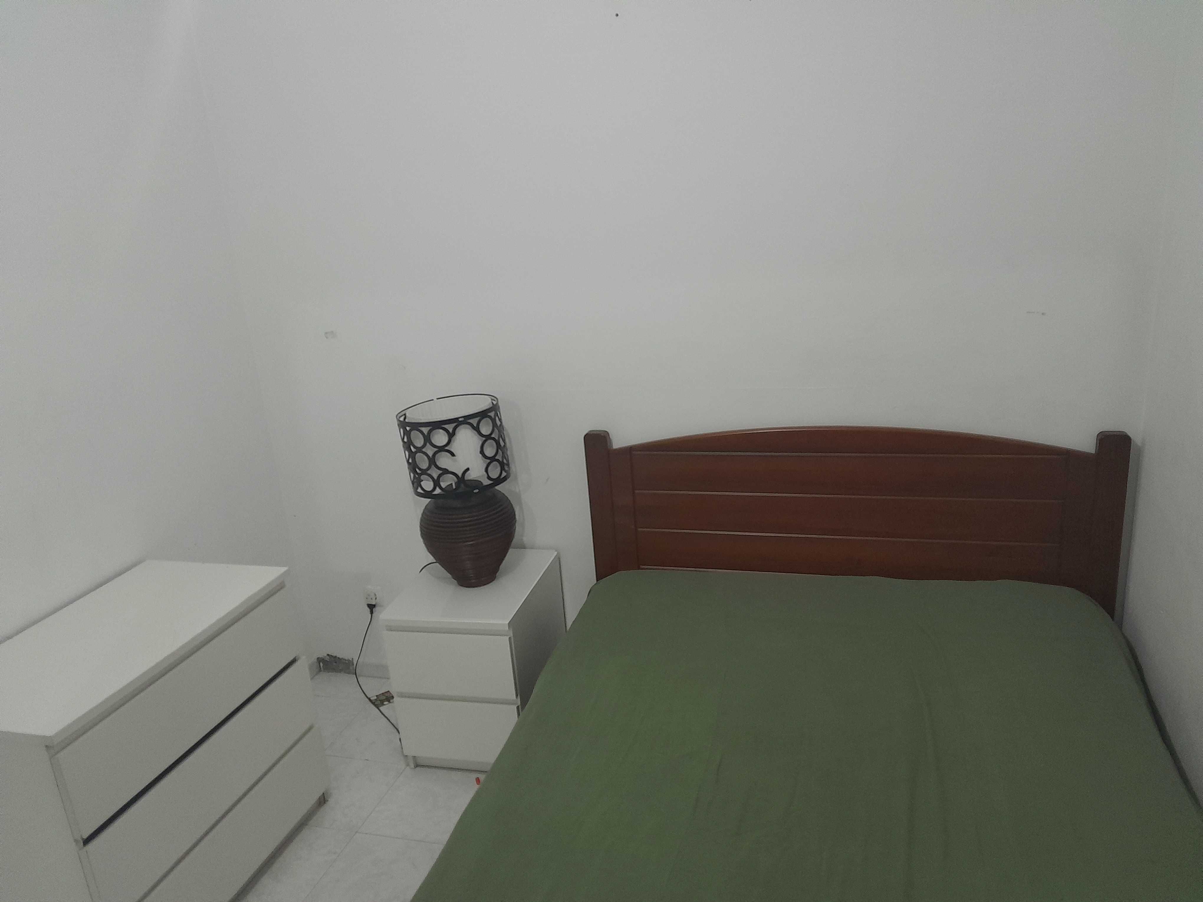 Quarto para arrendar