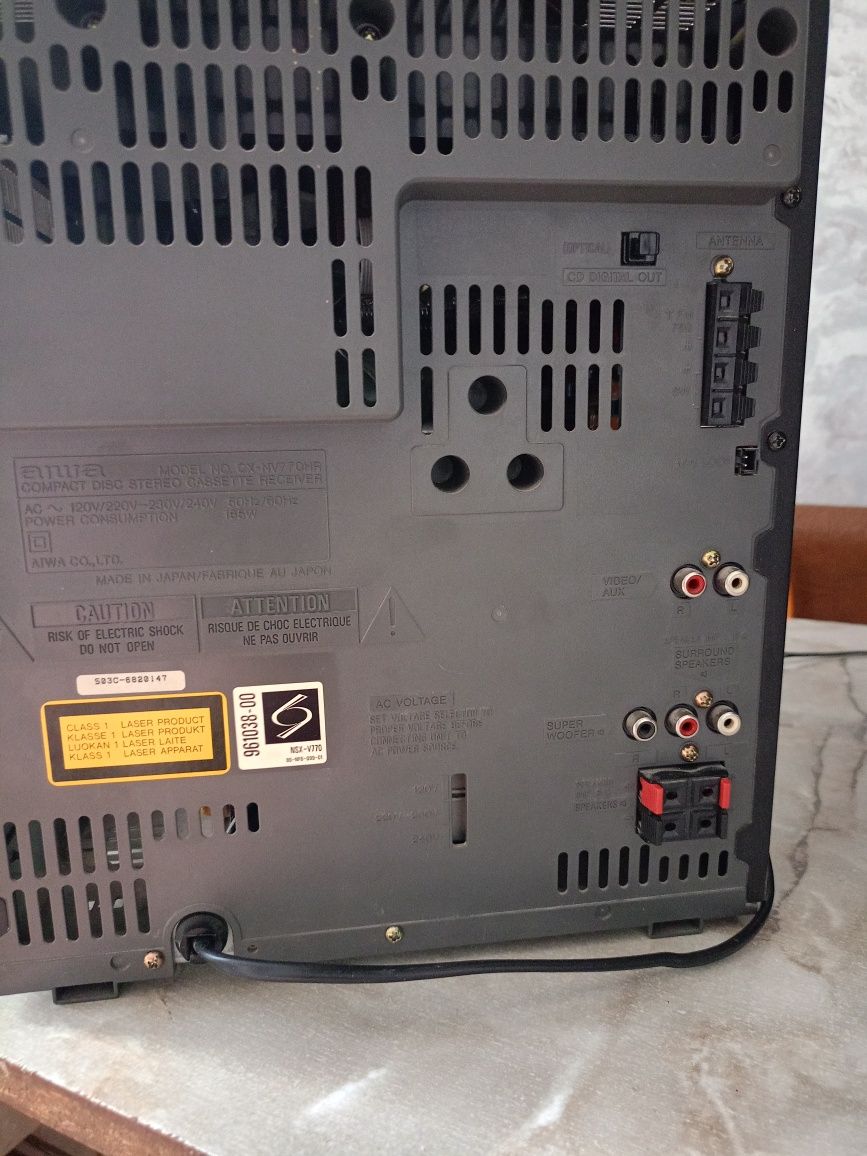 Продам музыкальный центр aiwa