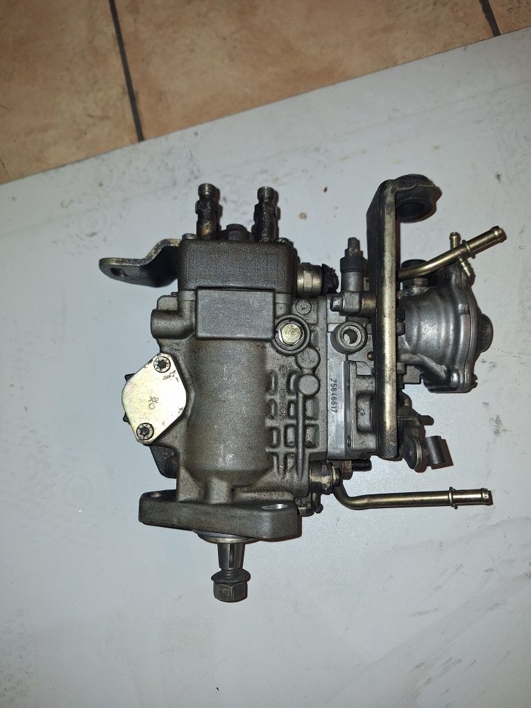 Vendo Bomba de gasóleo Fiat punto