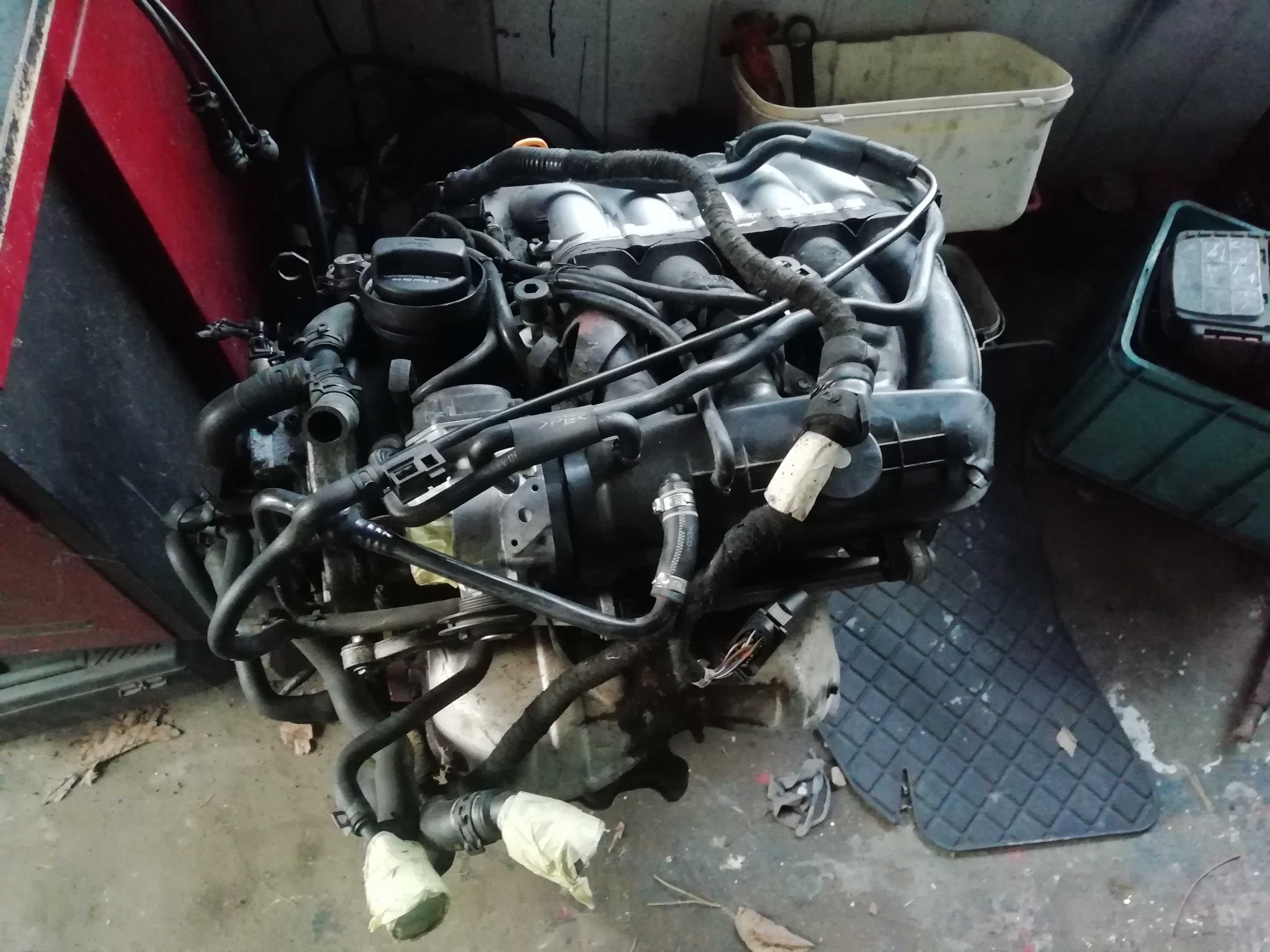 Głowica  audi 1.8 T 8L AGU Turbo  szeroki kanał Silnik AGN 1.8 125igła