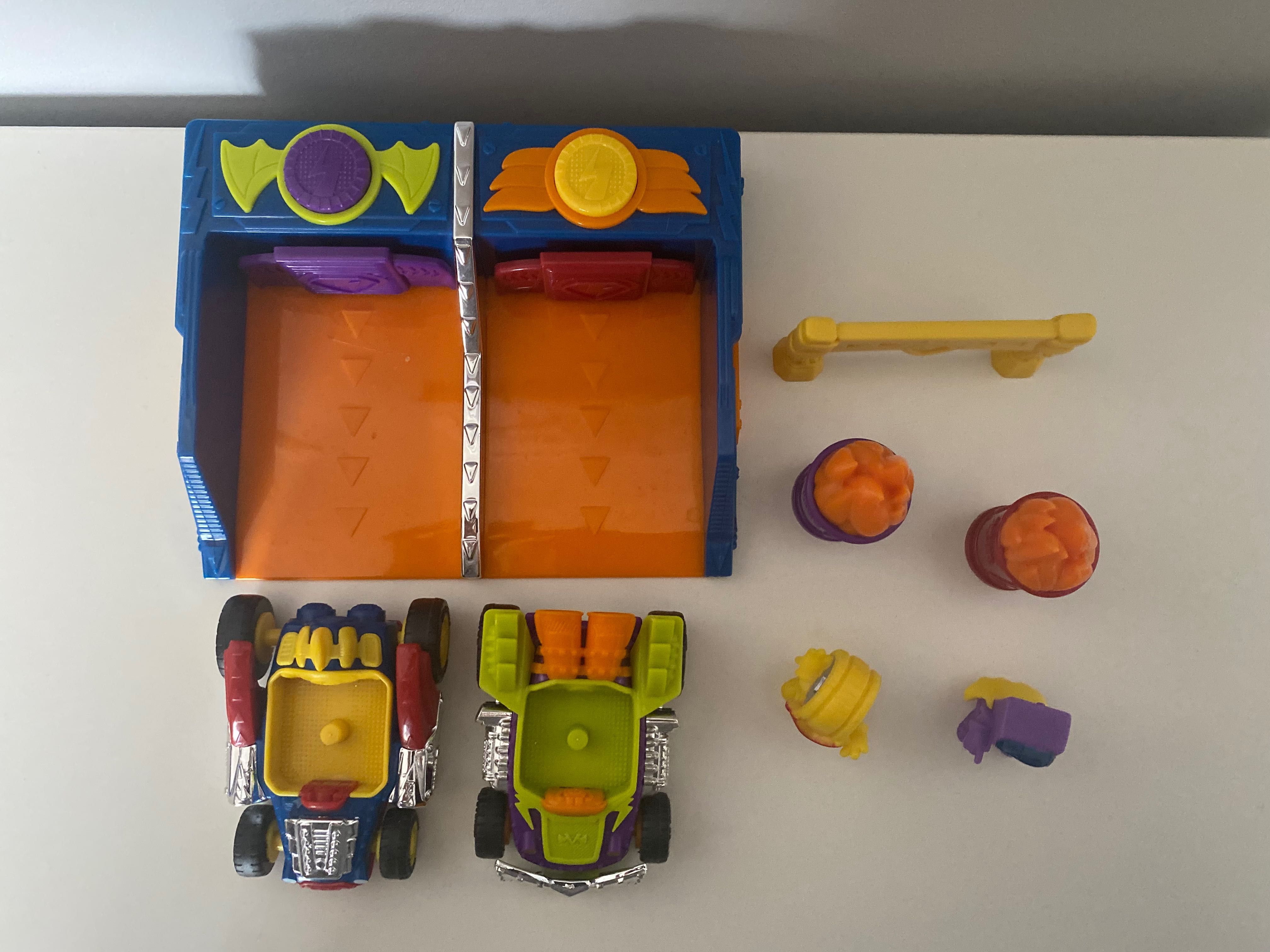 Zestaw Magic Box Super Zings Kaboom Race