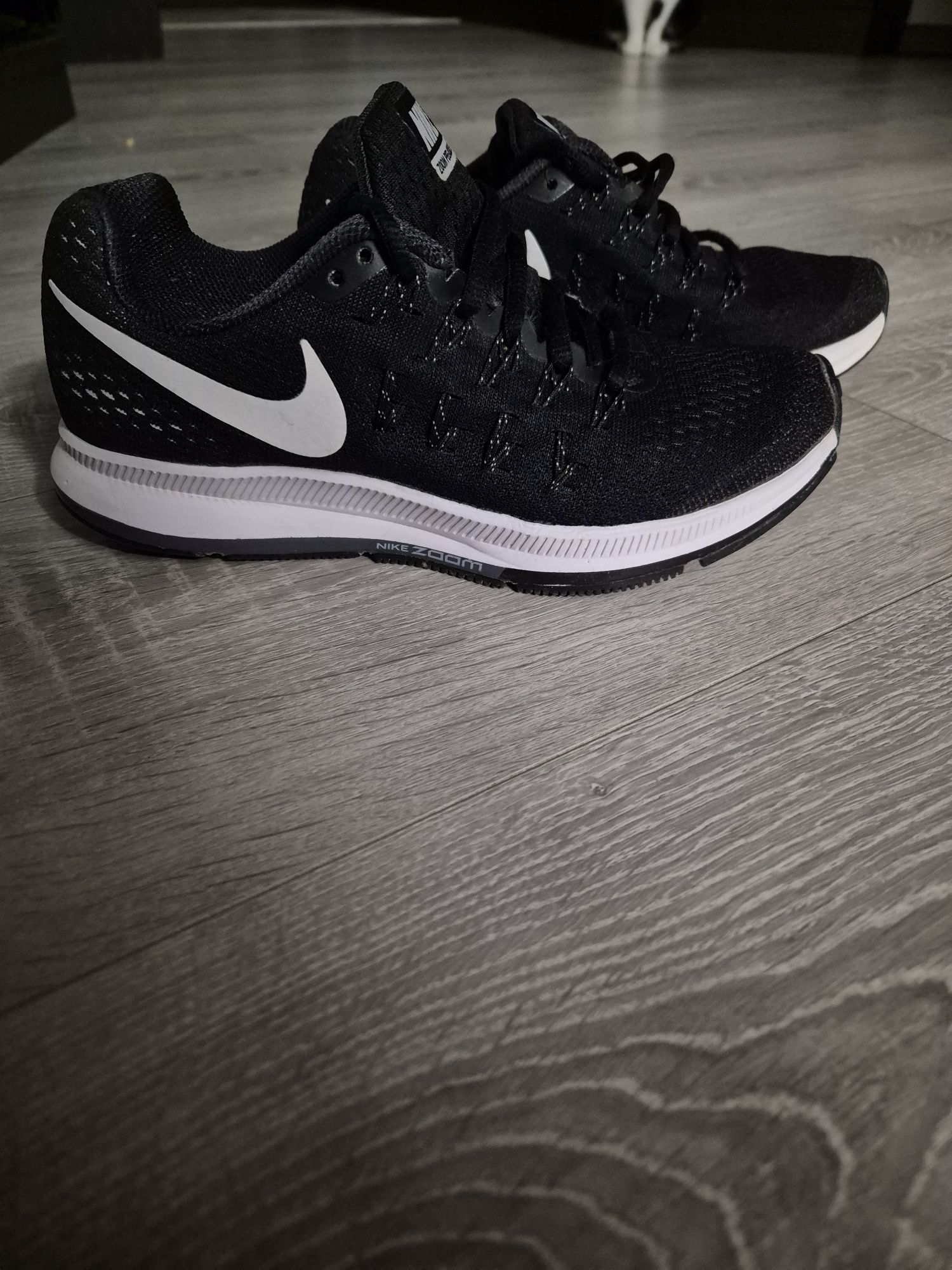 Nike Zoom Pegasus 33 оригінал із США, розмір 36