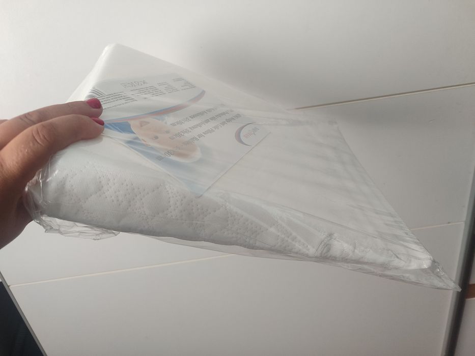 Poduszka antykolkowa 38×30