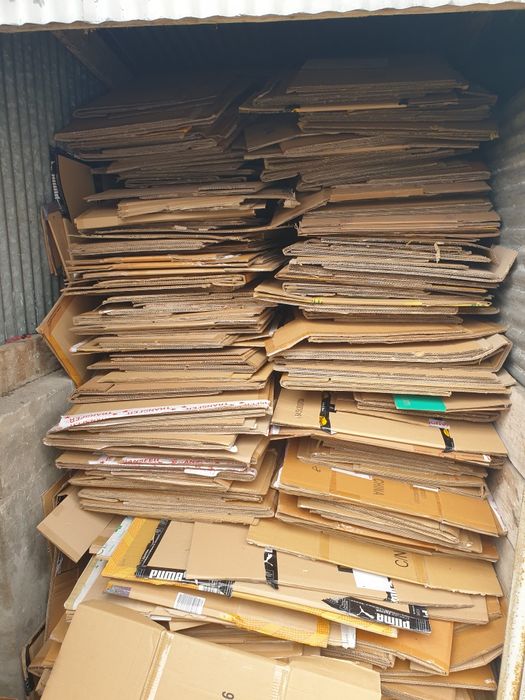 Kartony do przeprowadzki przesyłek kurierskich duże mocne