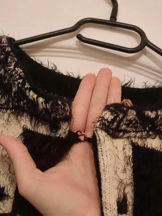 Swetr/narzutka rozmiar M