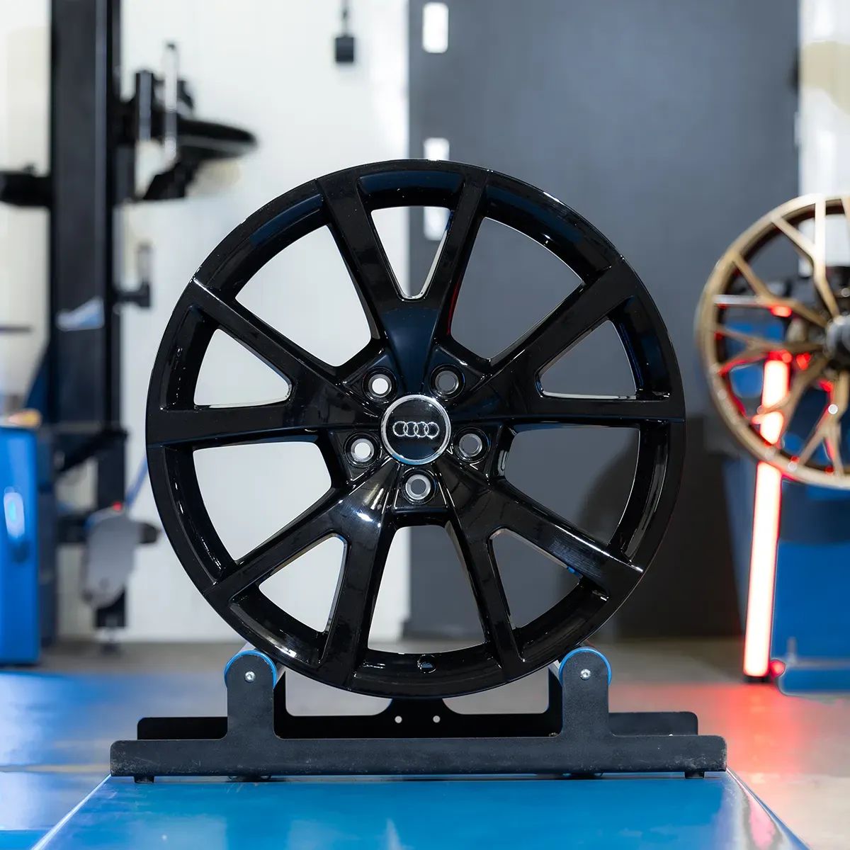 NOWE Oryginalne Felgi Audi 19 A4 A5 A6 A7 A8 Q5 Q7