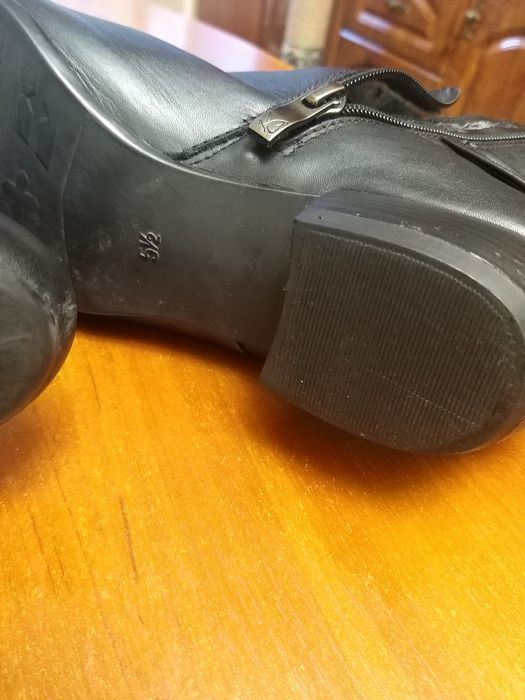 Ботинки кожаные женские 38 размер. Осень- весна.