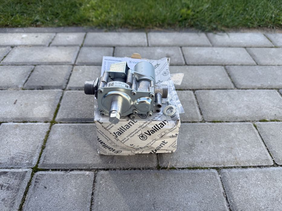 Armatura gazowa Vaillant z regulatorem ciśnienia