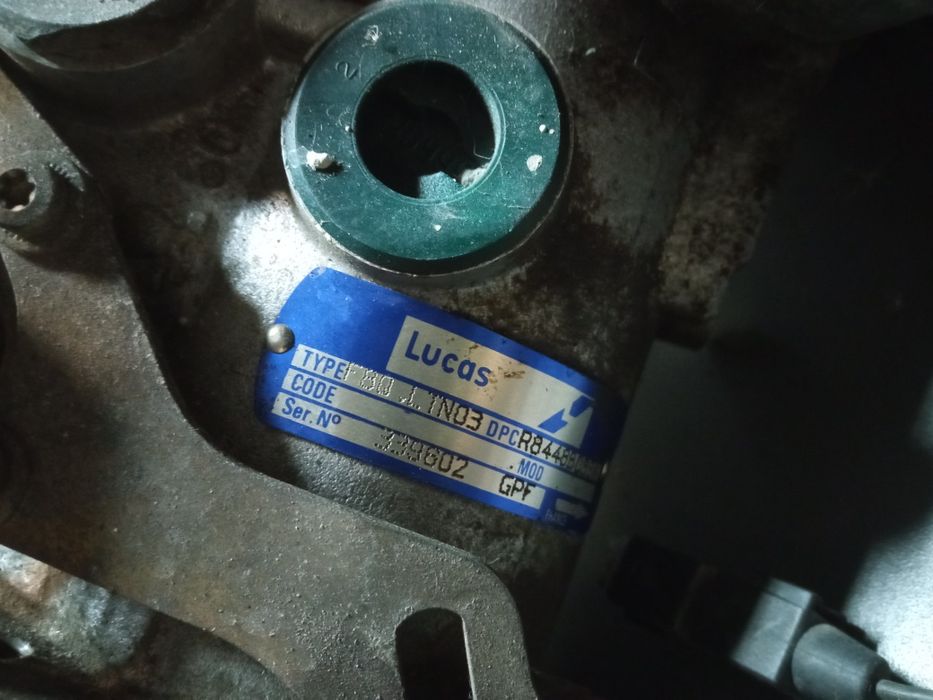 Volvo V40 S40 1.9 TD alternator rozrusznik pompa wtryski lampy blenda