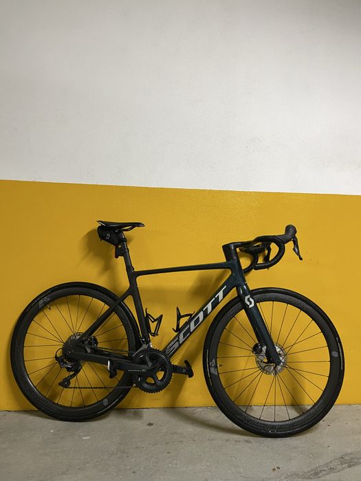 Scott addict RC (guiador integrado SL, rodas carbono speedsix)