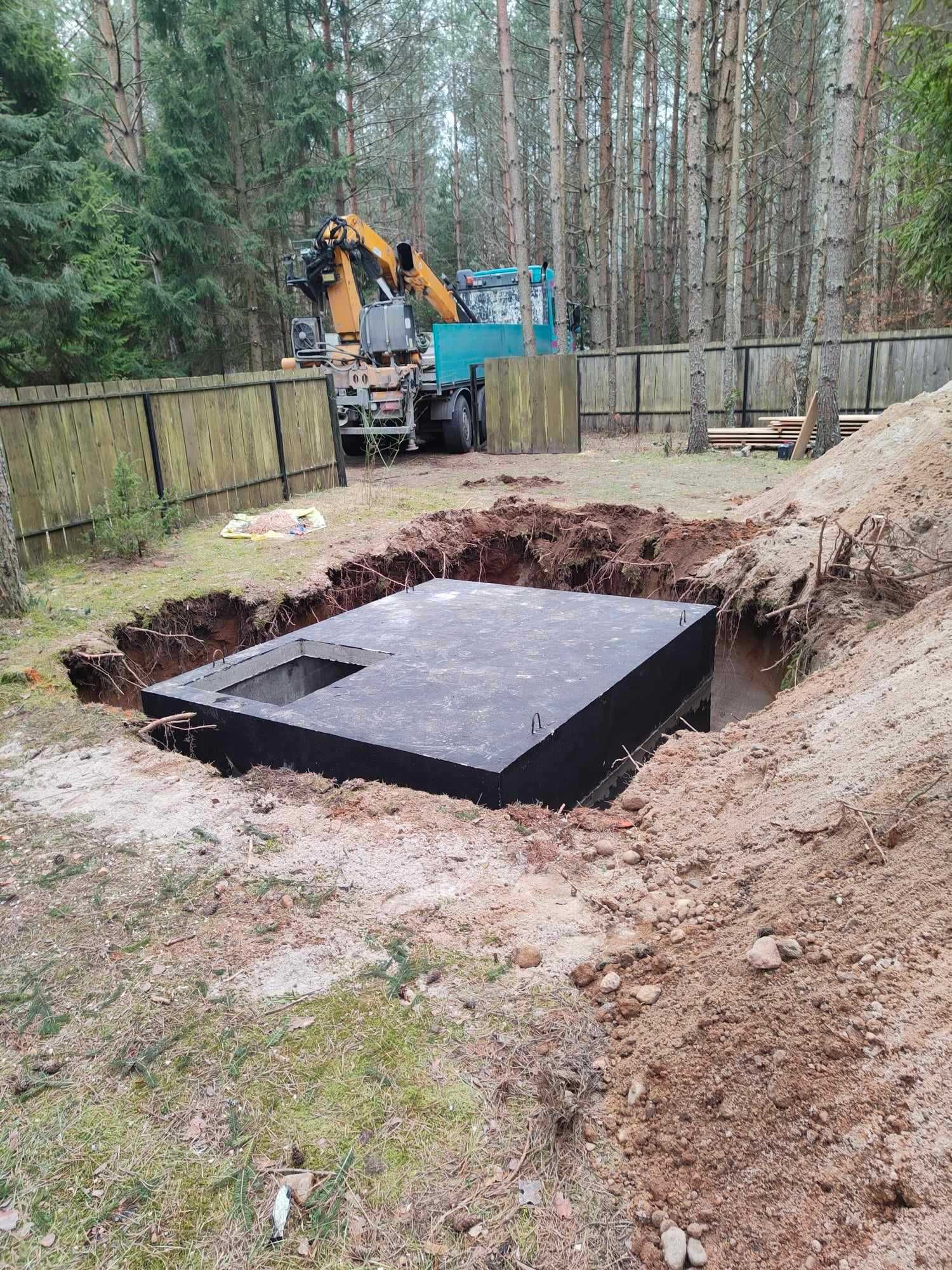 Piwniczka ogrodowa betonowa z płaskim stropem