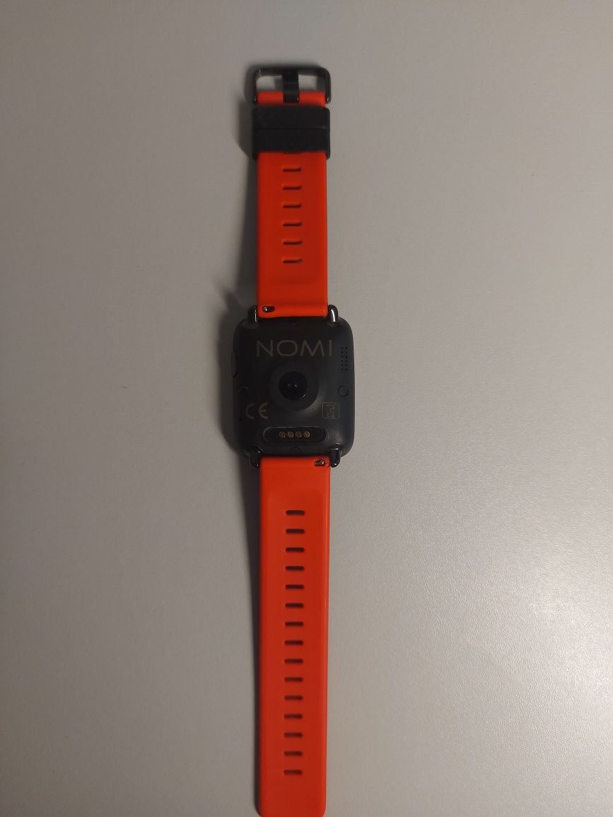 Nomi sport watch W20