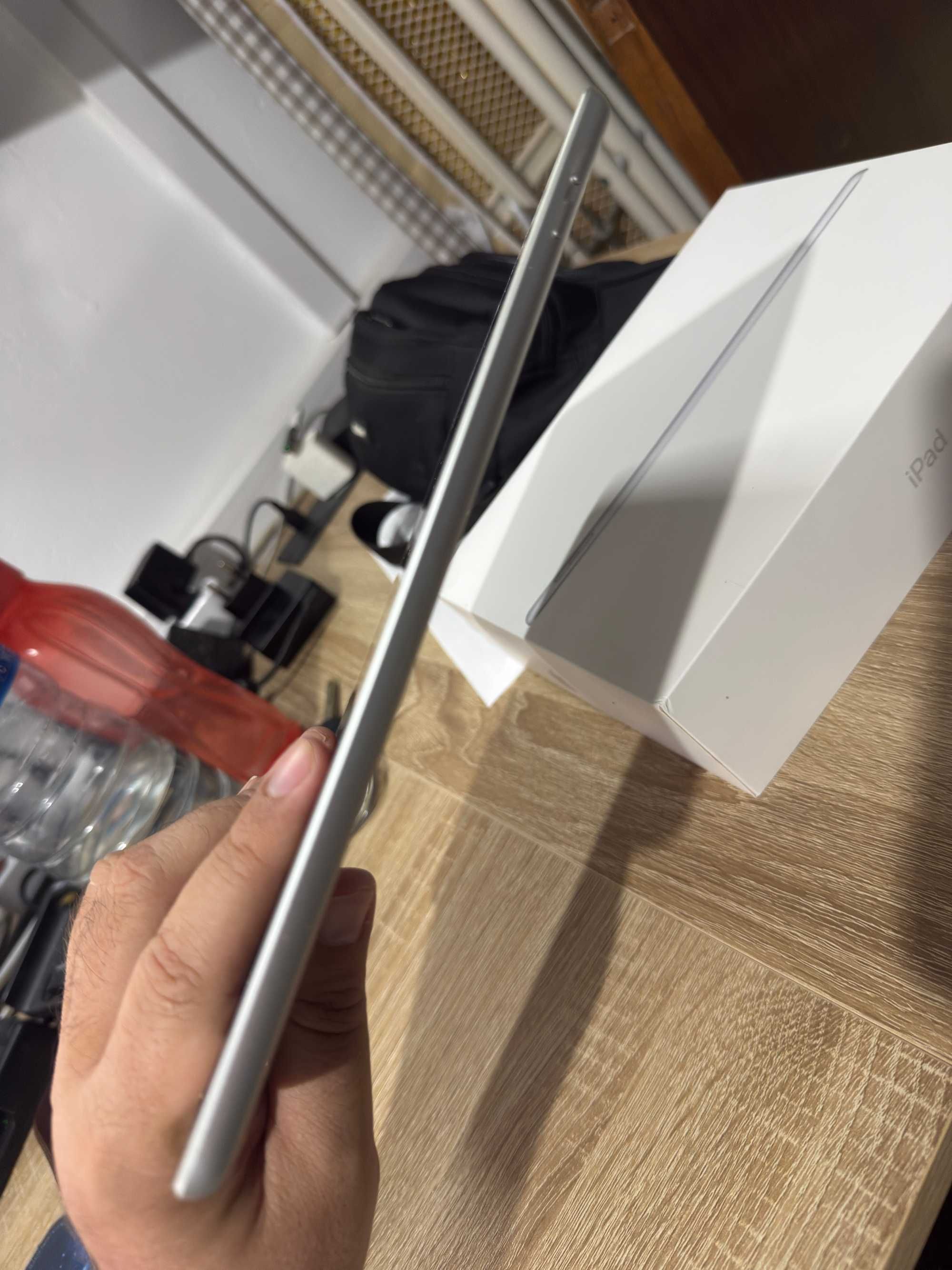 iPad 6ª Geração Wi-Fi – 32 GB – Excelente Estado